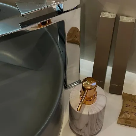 Ξενοδοχείο Reign