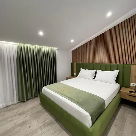 Otel Reign Vorë