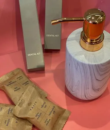 Reign Ξενοδοχείο Vorë