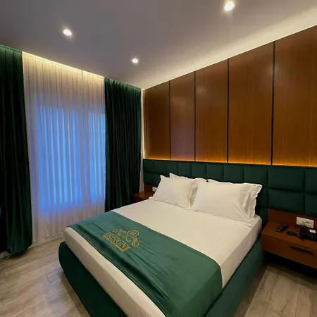 Reign Ξενοδοχείο Vorë