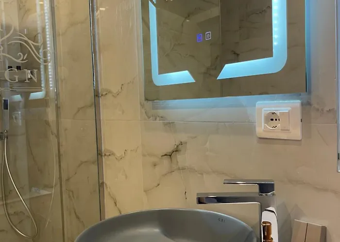 ホテル Reign Vorë