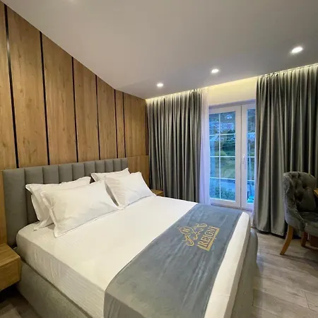Reign Hotel